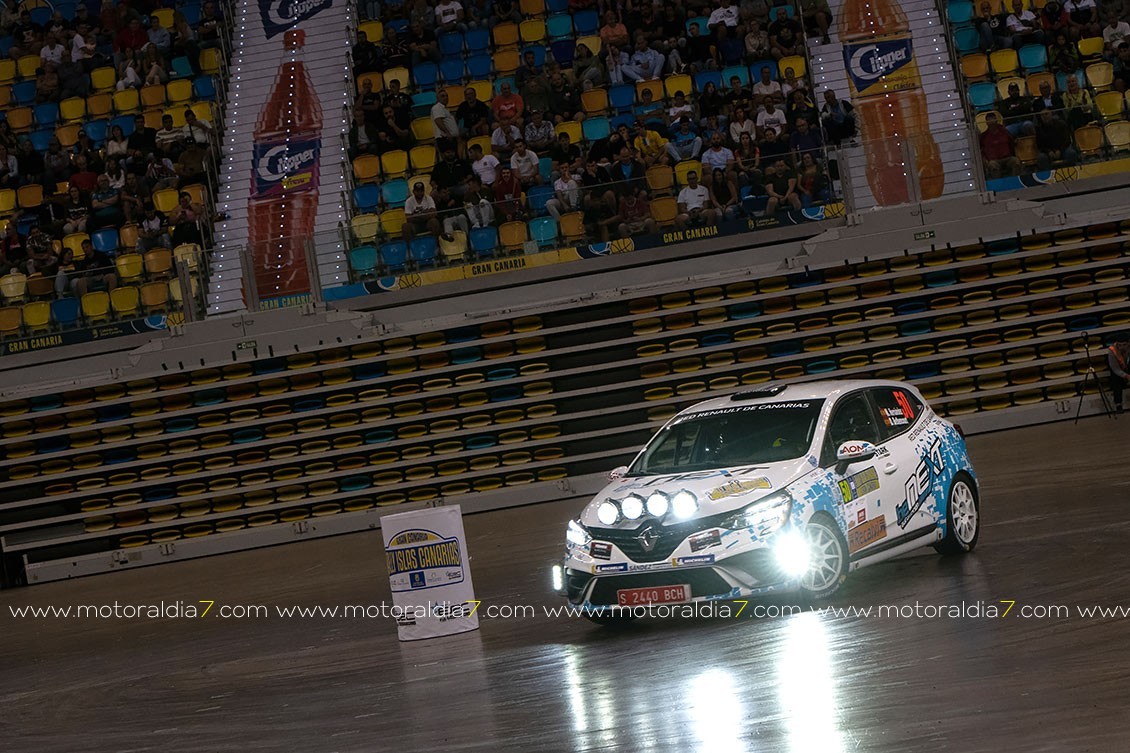 Manuel Hernández y David Bethencourt,  “Matrícula de Honor” en el Rally Islas Canarias