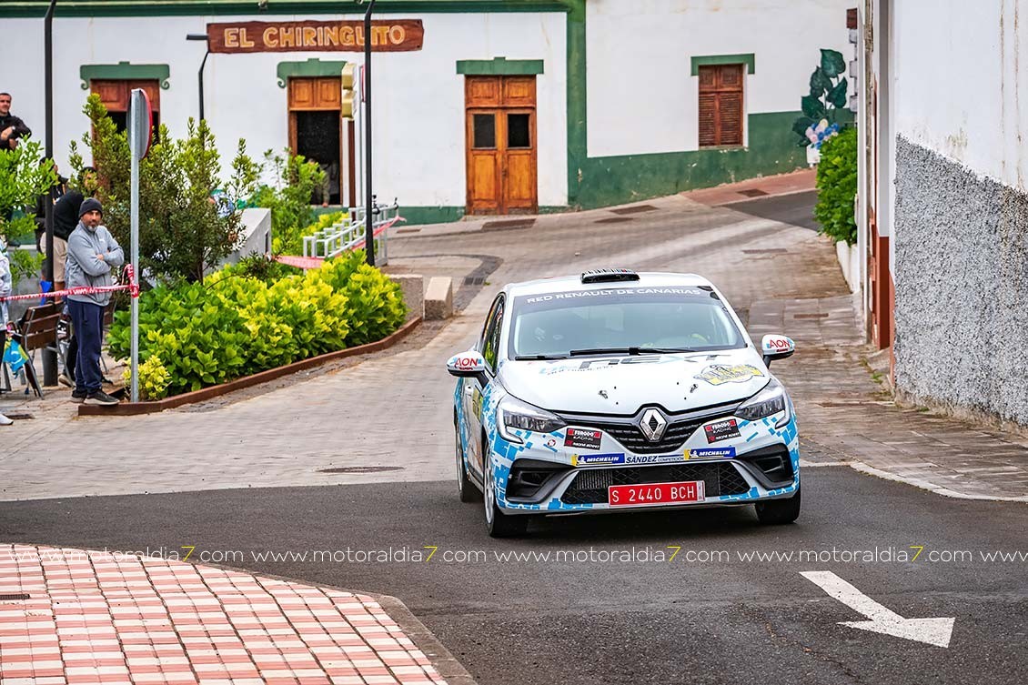 Manuel Hernández y David Bethencourt, con muchas ganas  en la segunda cita de la Clio Trophy Canarias