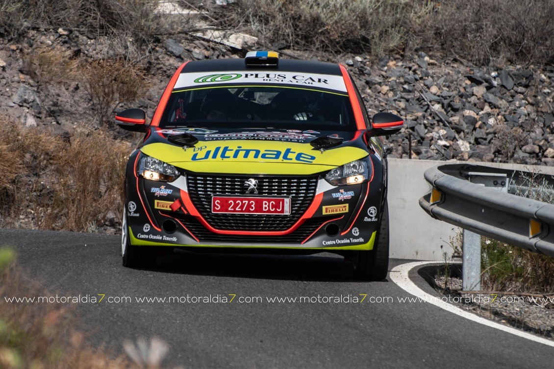 Cruz y Mujica, mandan con autoridad en el Rally Villa de Adeje