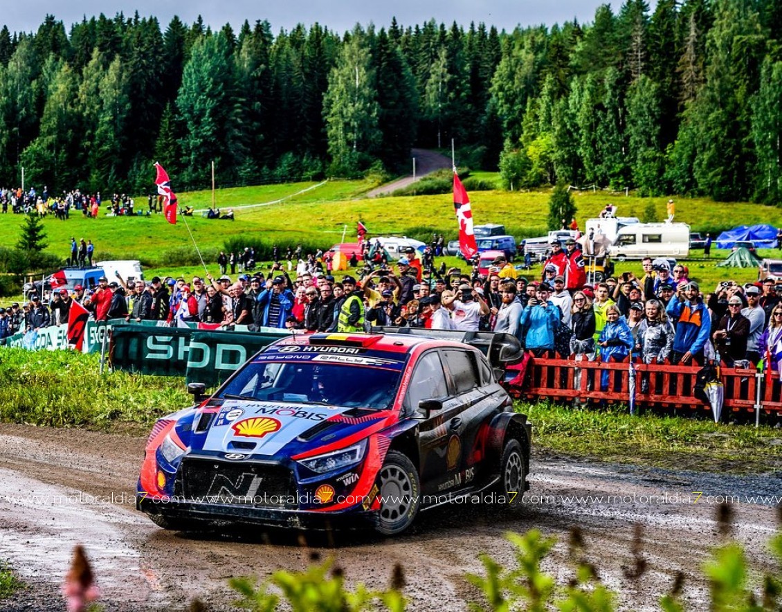 Evans y Martin siguen la racha Toyota en Finlandia