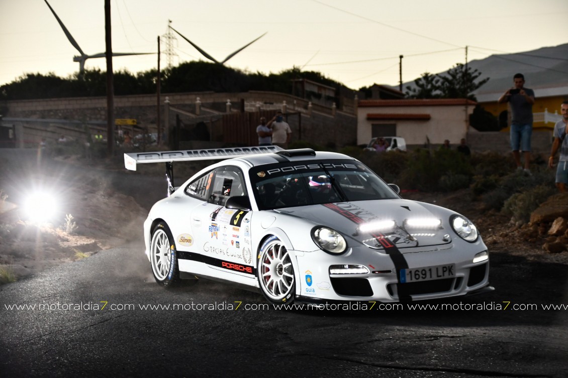 Enrique Cruz y Yeray Mujica comandan el Rally Isla Tenerife