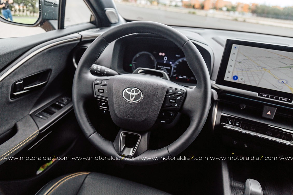 Toyota C-HR Hybrid, bonito y eficiente