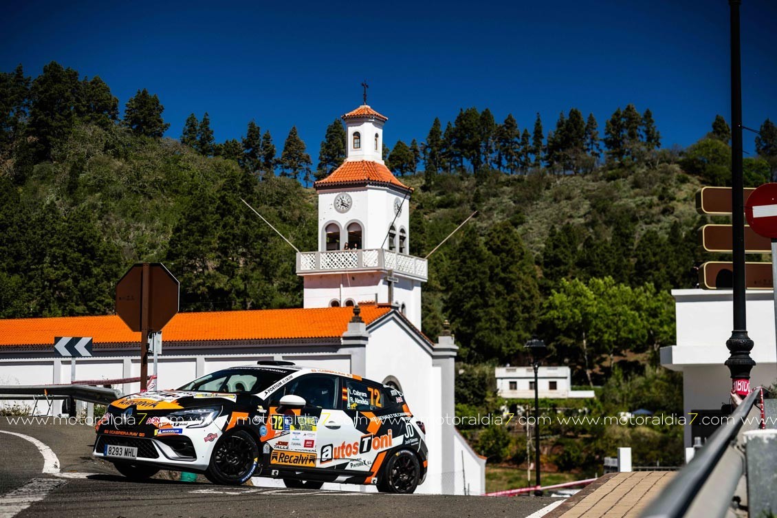 Noé Armas y Alejandro Falcón primeros líderes de Clio Trophy Canarias