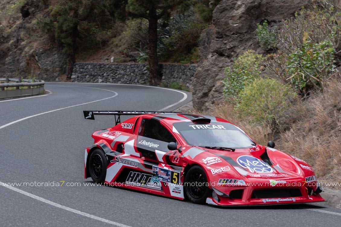 Subida Hermigua, una fiesta del motor en La Gomera