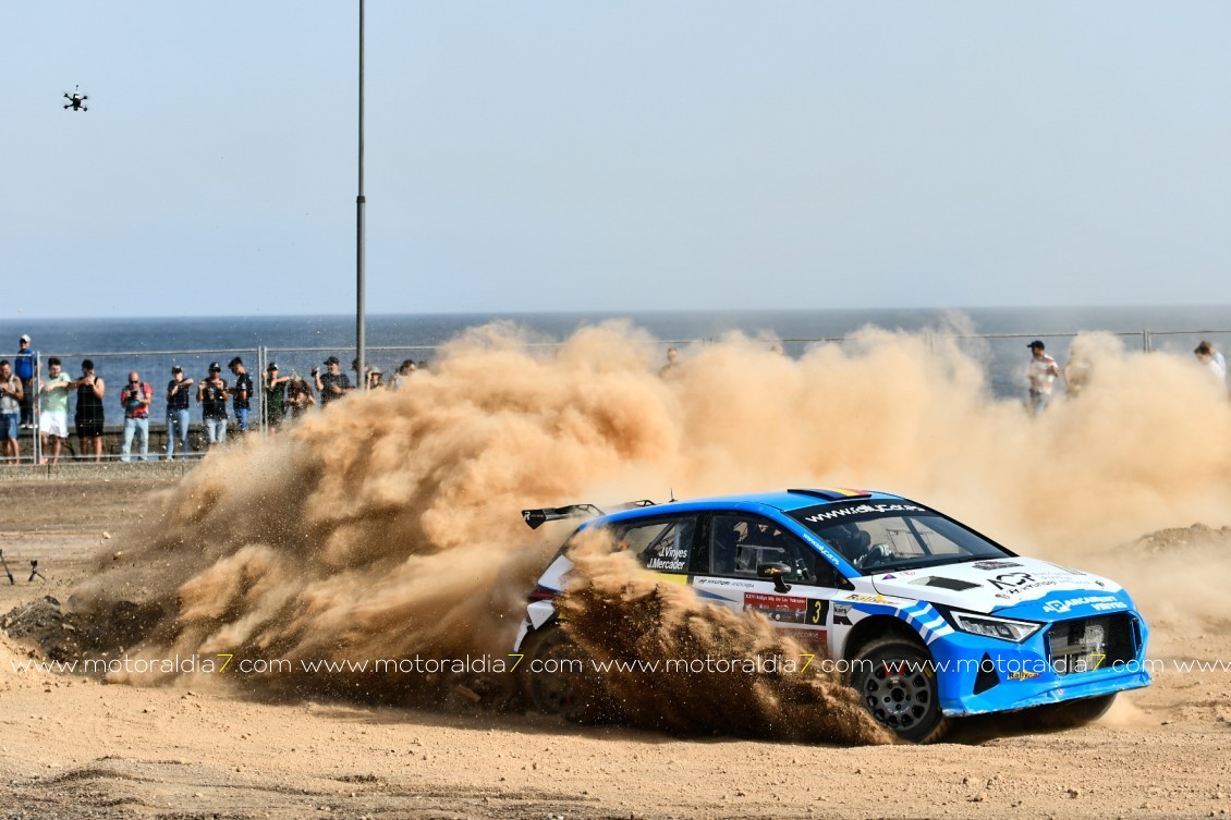 Los foráneos mandan el primer día del Rally Isla de Los Volcanes