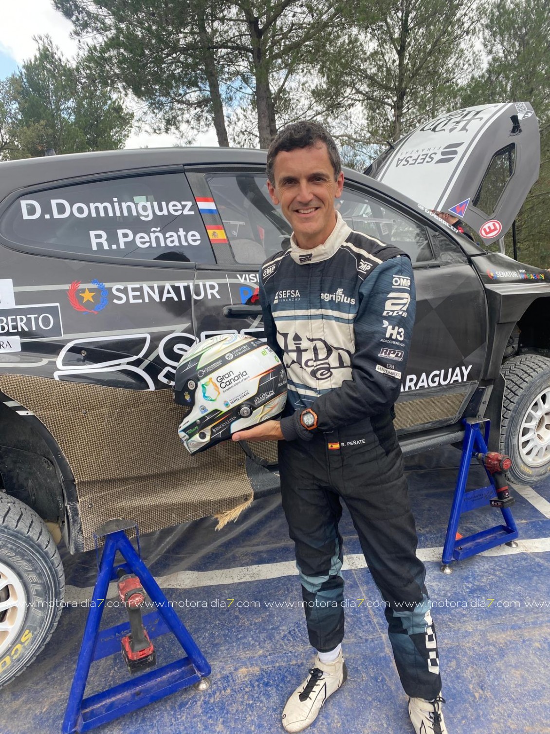 Rogelio Peñate celebra su Campeonato del Mundo  en el Rally RACC