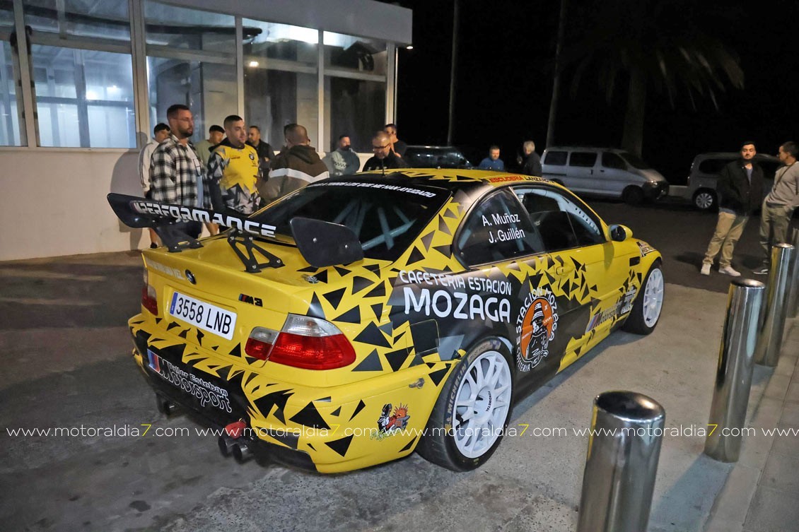 Jorge Guillén y Adria Muñoz, presentaron su nuevo coche