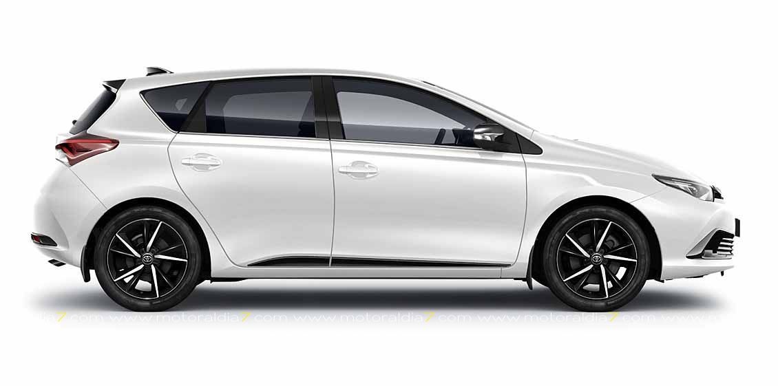 Toyota lanza el nuevo Auris Black and White