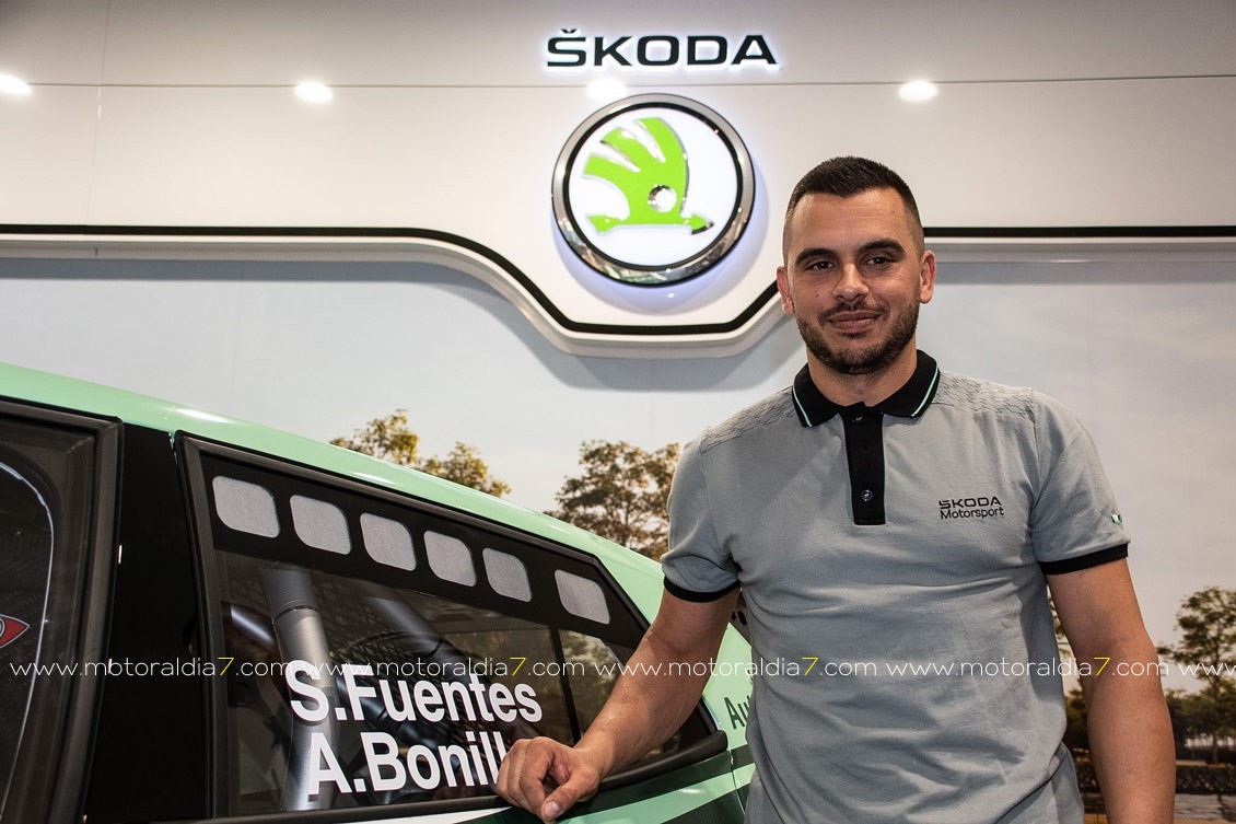 Sergio Fuentes y Ariday Bonilla en Škoda Canarias Motorsport