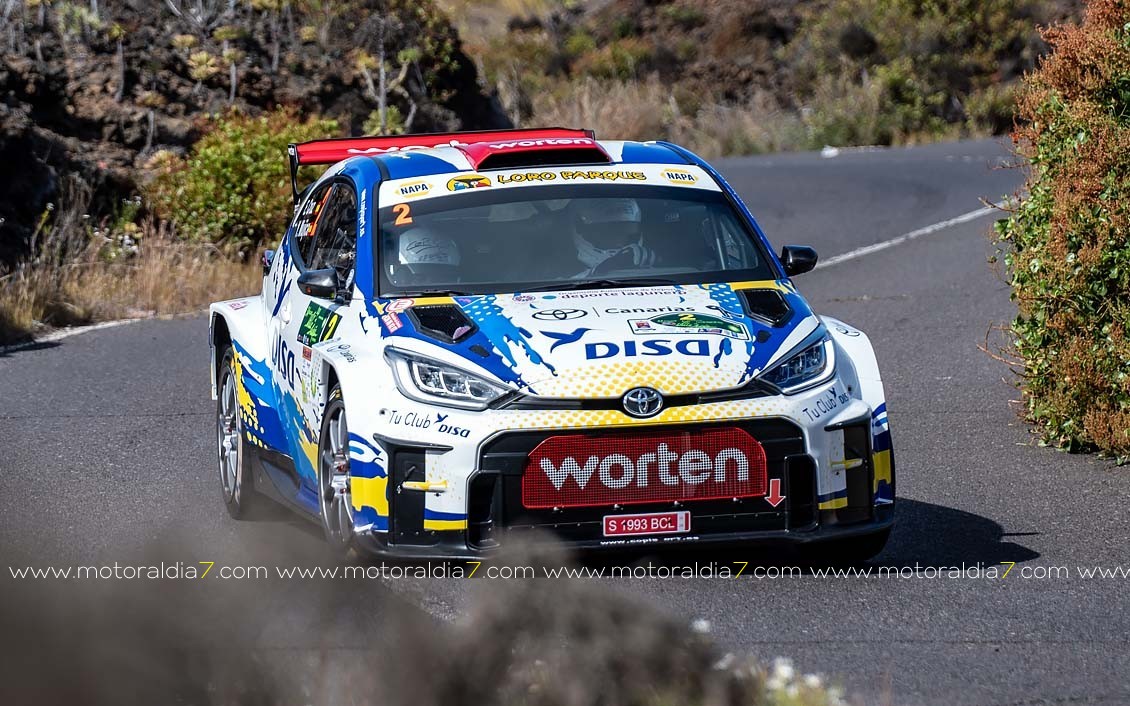 Lucha entre los Alpine y el GR Yaris de Cruz en Adeje