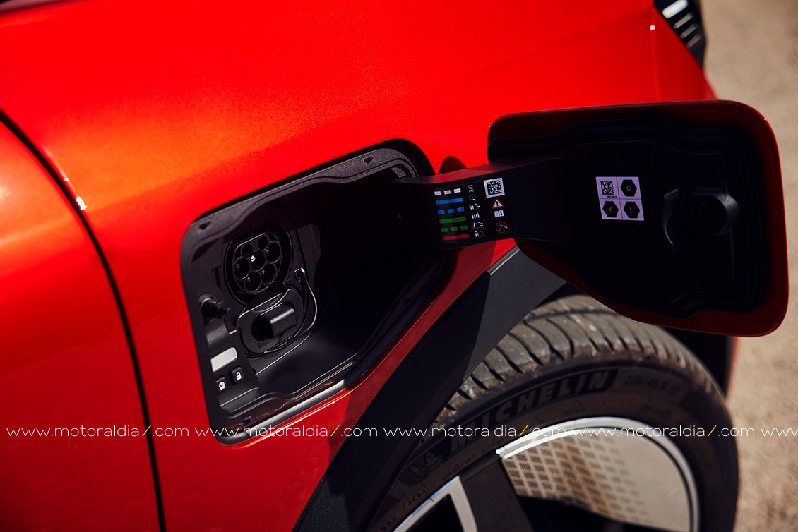Cargador bidireccional de 22 kW en el Scenic