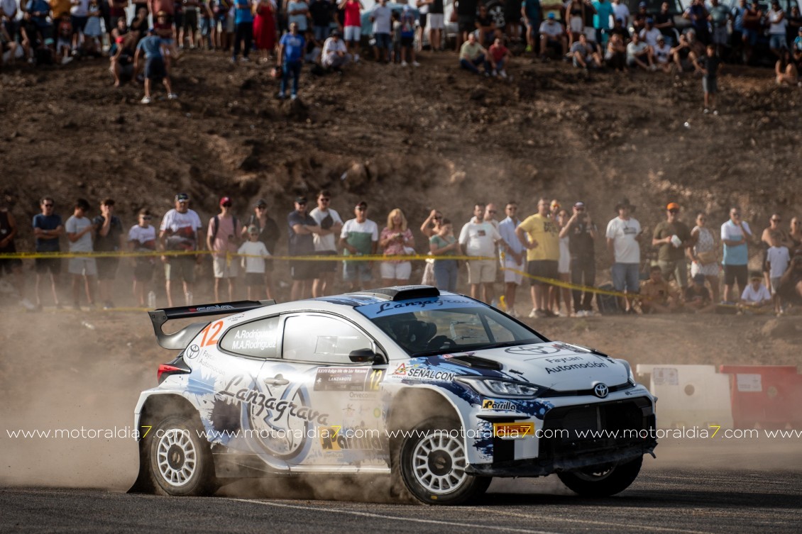 Raúl Hernández y José Murado líderes del Rally Islas de Los Volcanes