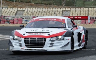  Luis Monzón pone a punto el R8