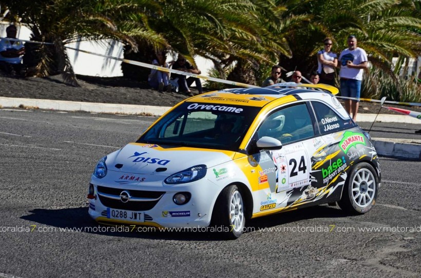 Oliver Nieves y Javier Alonso,  primeros ganadores de la Copa Adam DISAmax.