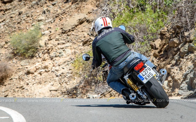 CB1100 RS, una moderna clásica