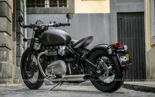 Bonneville Bobber, escandalosamente hermosa.