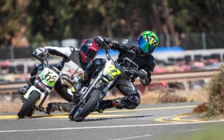 Los actuales campeones mantienen el dominio en el CCV Motoclub Podium