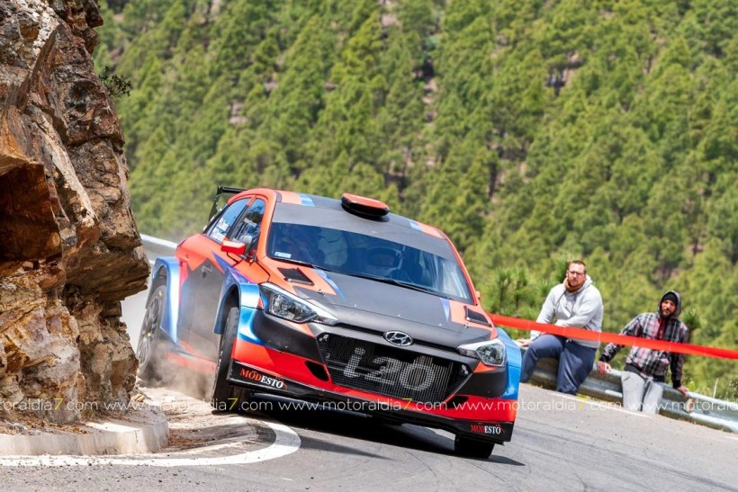 La acción comienza con el Shakedown y Tramo de Calificación