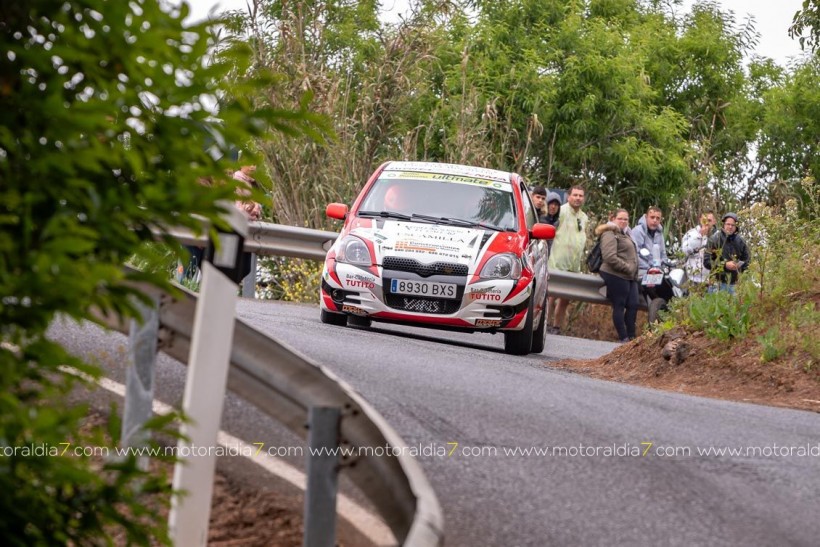 Brillante victoria de Julián Falcón y Dani Rosario en el Rally decano