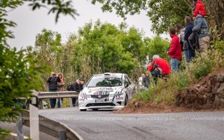 Brillante victoria de Julián Falcón y Dani Rosario en el Rally decano