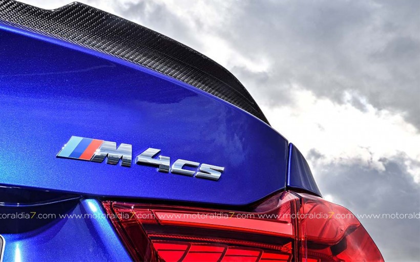  BMW M4 CS