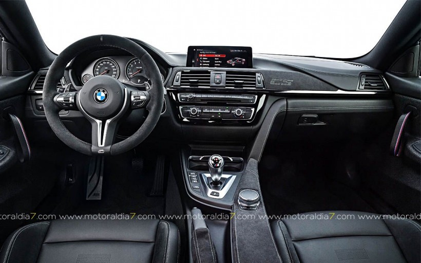  BMW M4 CS