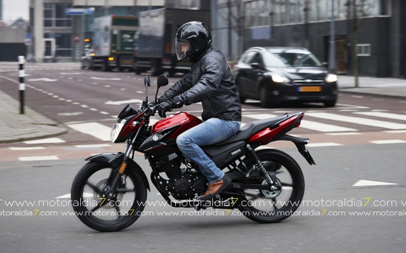 Yamaha YS125 | El vehículo urbano ultraligero definitivo