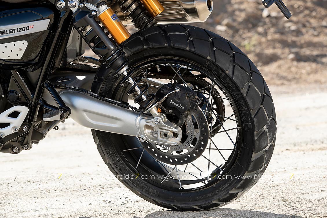 Las Scrambler 1200 XE también incorpora de serie el control de tracción