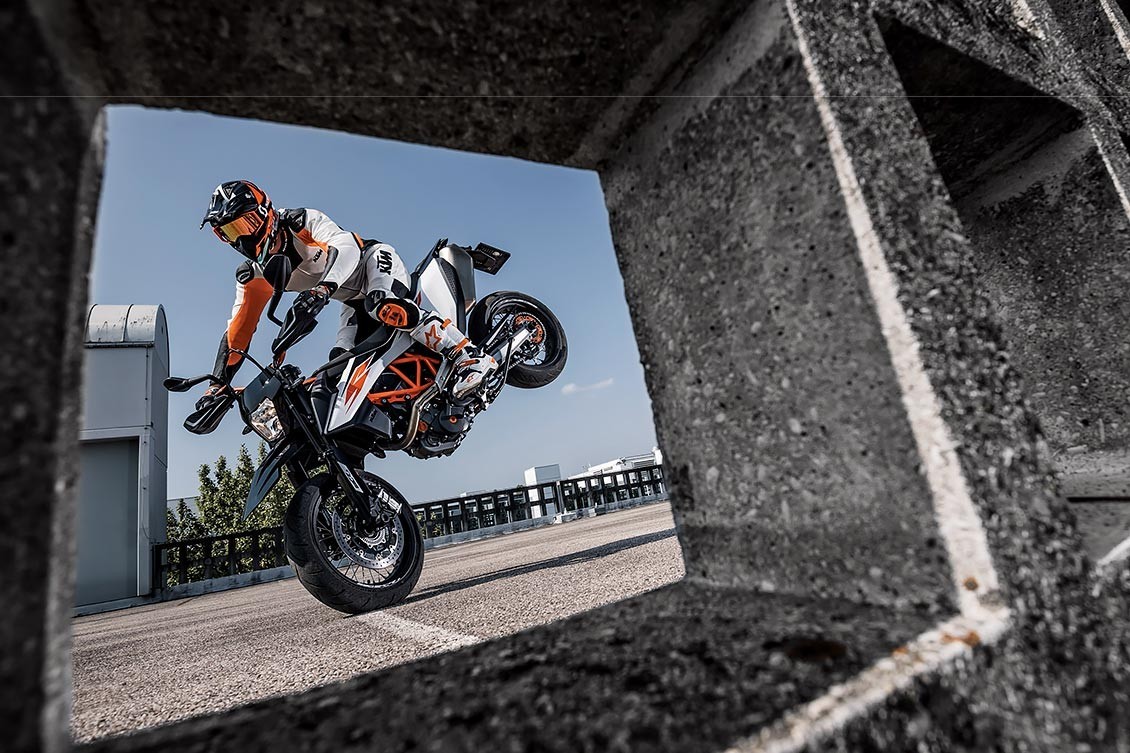 Aluvión de novedades KTM en el salón EICMA