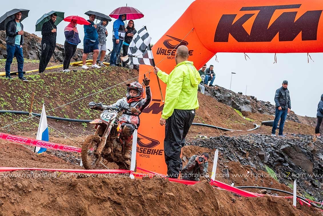 El mundialista Joan Pau se impuso en el Super Enduro Gran Canaria.