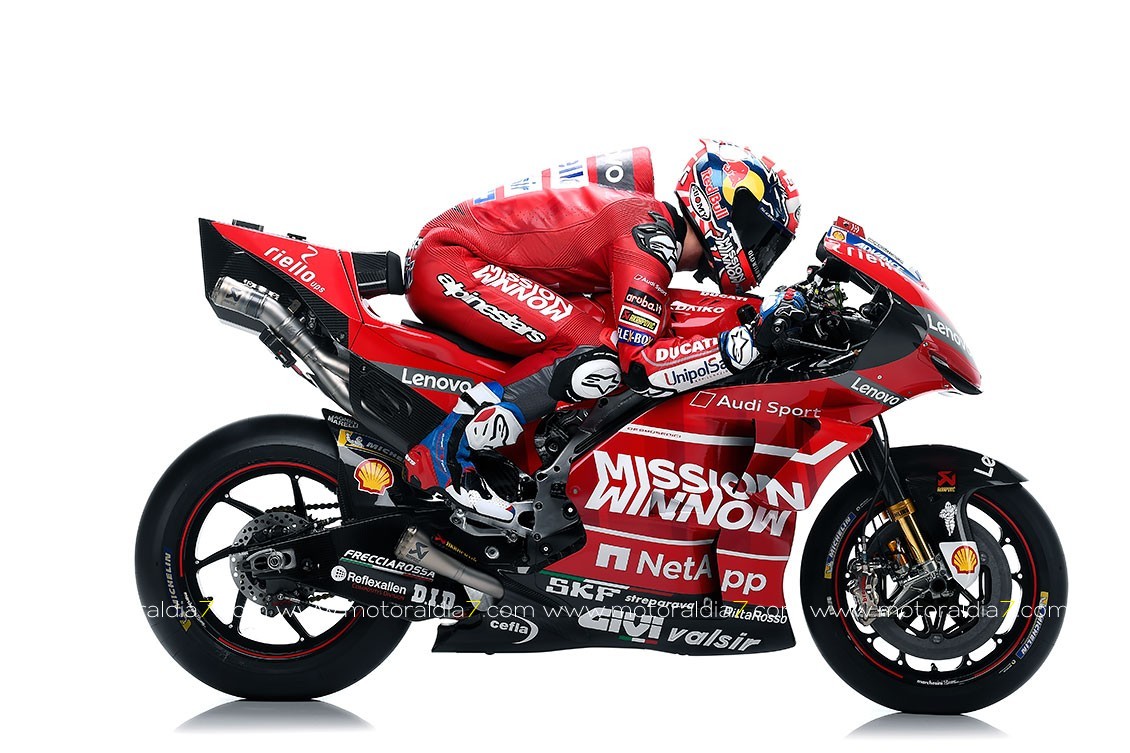 Presentada la nueva imagen toda roja de la Ducati Desmosedici GP19