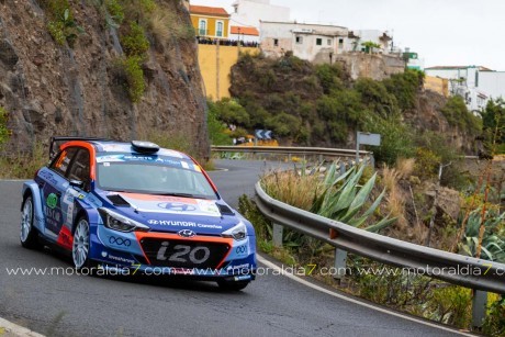 Manda Alexey Lukyanuk, pero Pepe López está a 3,8 segundos