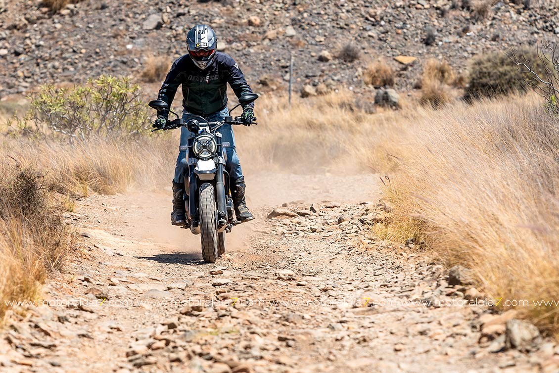 Scrambler Desert Sled 2019, subiendo el nivel