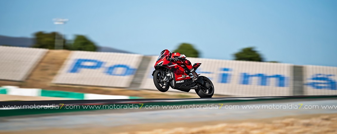 La Panigale V4 se convierte en Superleggera