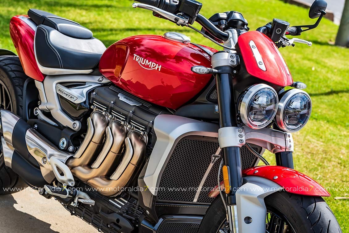 Triumph Rocket 3 R ¡La Rolls Royce de las motos!