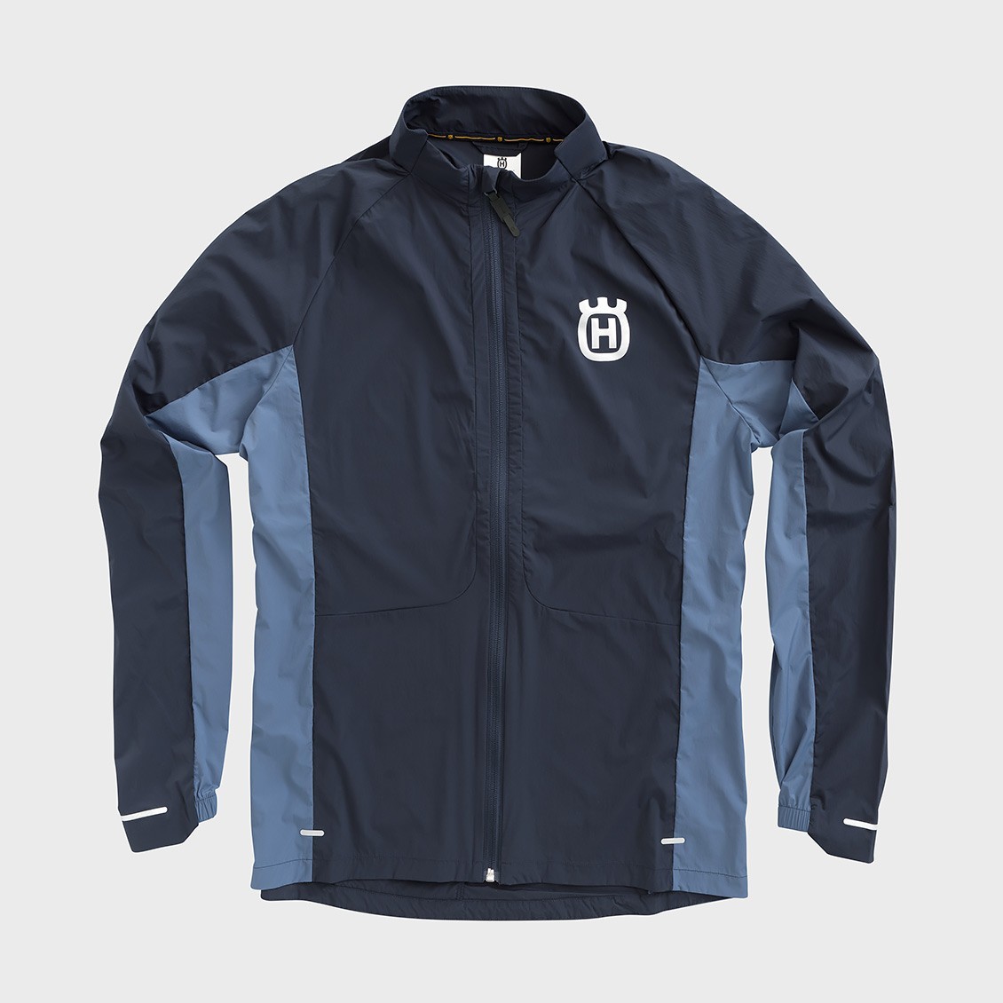 Ya disponible la ropa Casual de Husqvarna