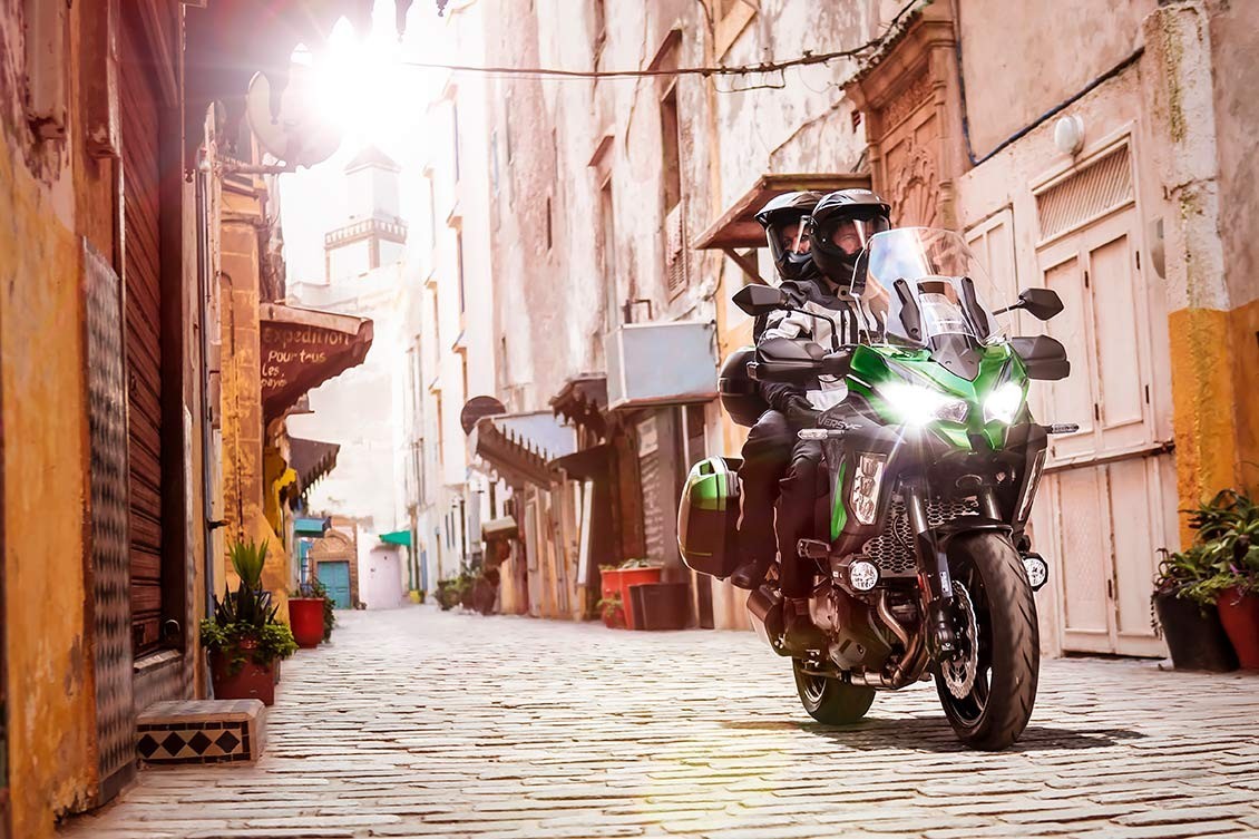 Versys 1000 SE 2021, con el Nuevo sistema Showa Skyhook