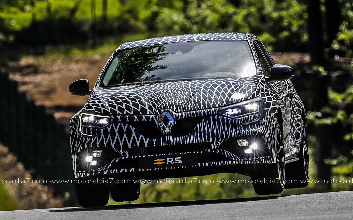 Nuevo Mégane R.S ofrece el sistema 4Control