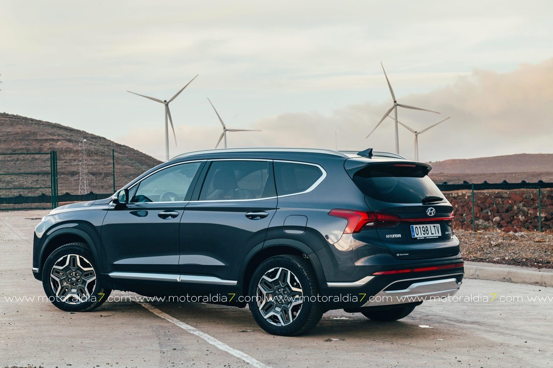 El nuevo Hyundai SANTA FE híbrido enchufable