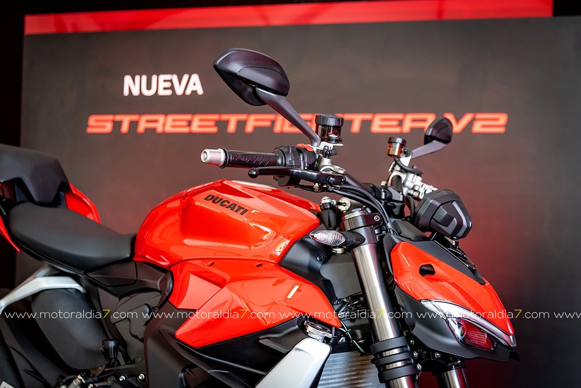 Ducati Canarias hace rugir la nueva Streetfighter V2