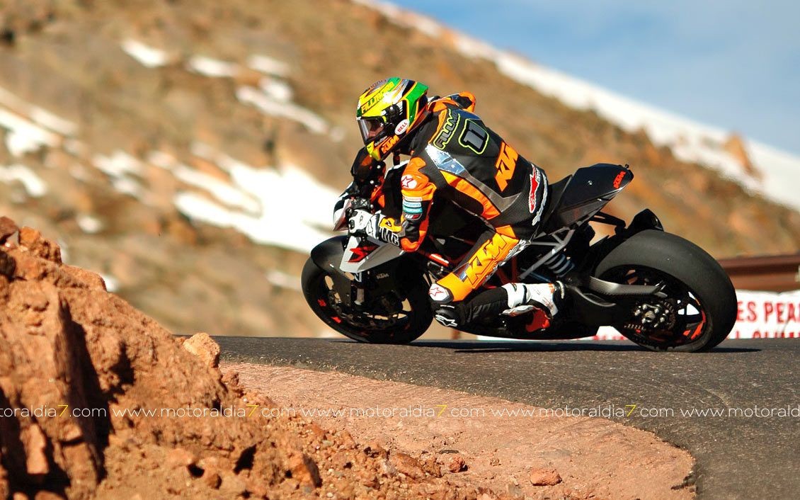 La Super Duke R reina en Pikes Peak