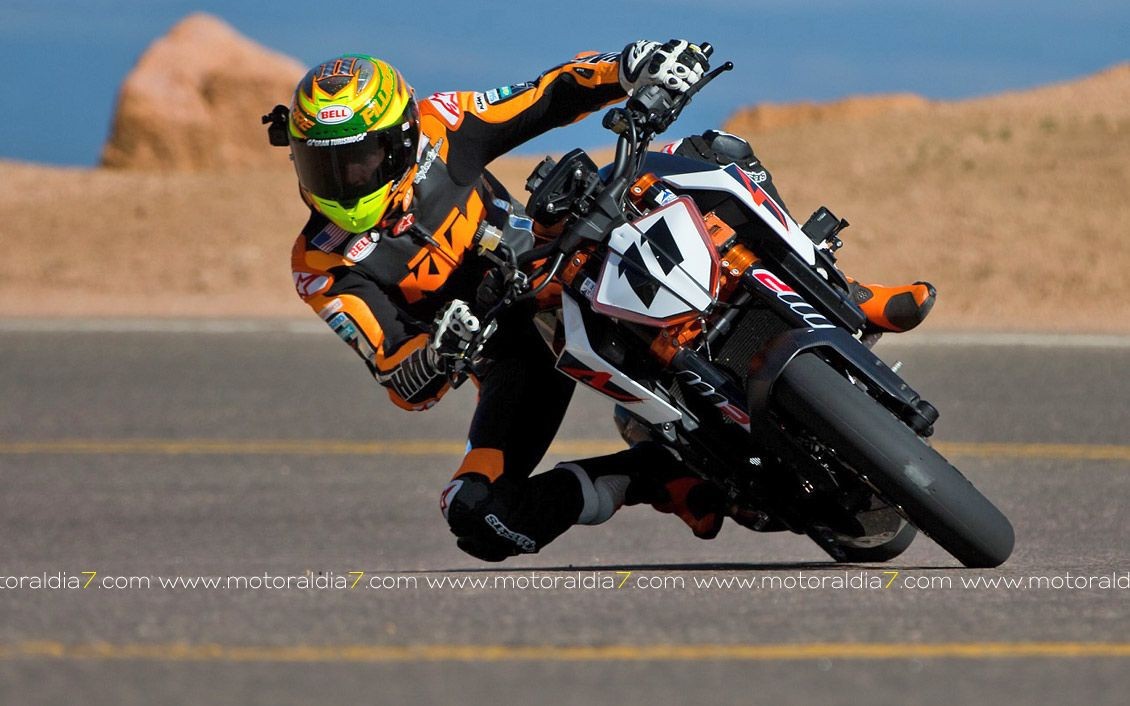 La Super Duke R reina en Pikes Peak