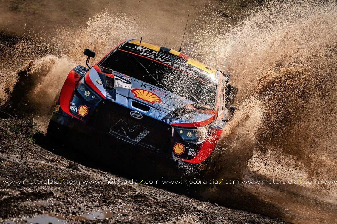 Neuville y Wydaeghe vence en un histórico triplete de Hyundai en Grecia