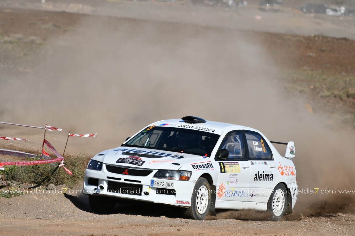 Banderazo de salida en el Rally Isla de Los Volcanes