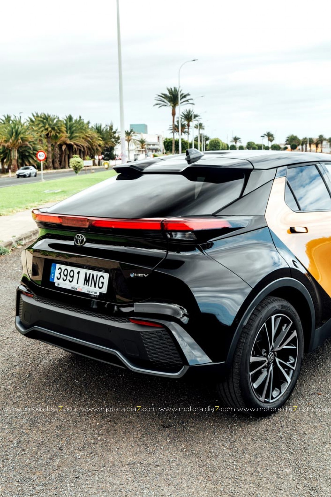 Toyota C-HR Hybrid, bonito y eficiente