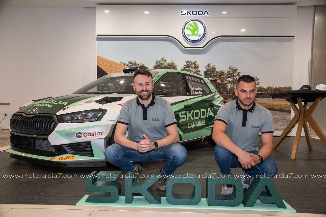 Sergio Fuentes y Ariday Bonilla en Škoda Canarias Motorsport