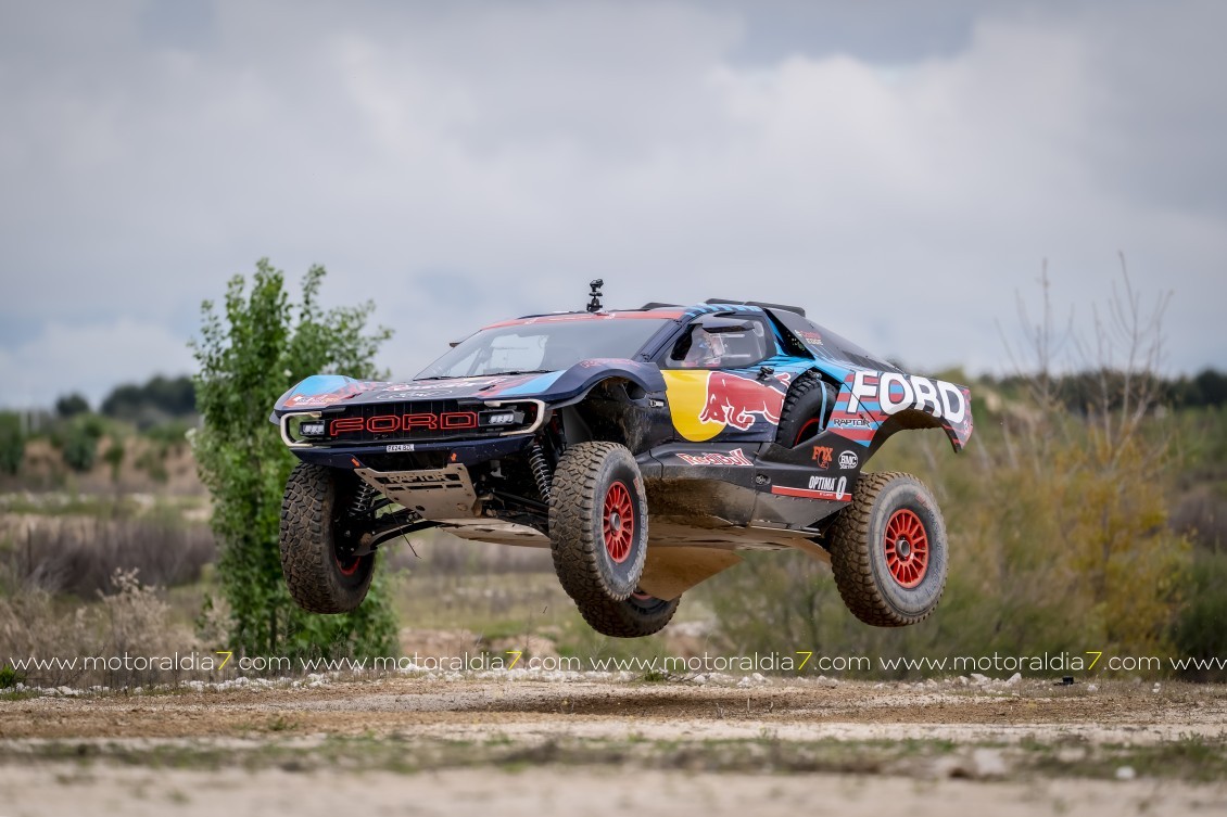 Carlos Sainz, realiza la primera vuelta a MadRing