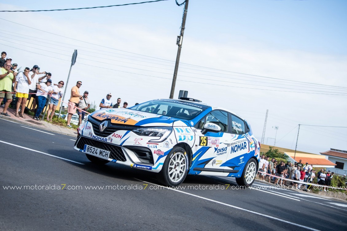 Kevin Kipar repite victoria en Clio Trophy Canarias