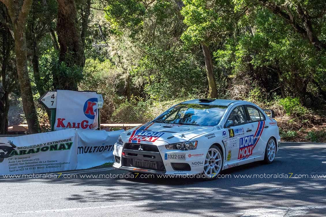 Víctor Delgado y Jacob Páez dominan el Rallysprint La Gomera