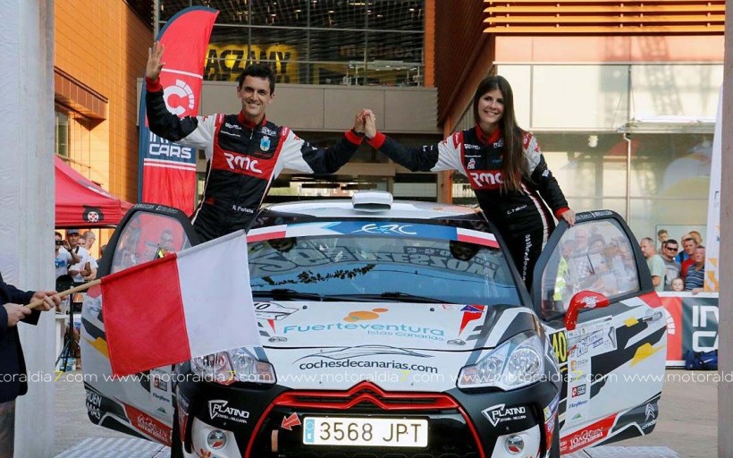 Emma y Rogelio con los deberes hechos